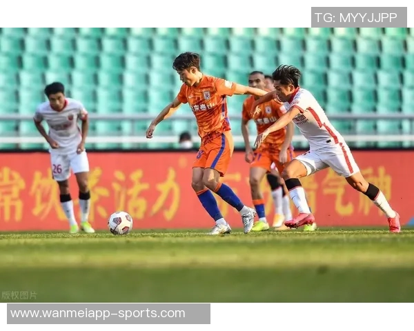 海港锋线双星揭秘32粒进球背后的射击灵感与默契配合 海港锋线双星揭秘32粒进球背后的射击灵感与默契配合